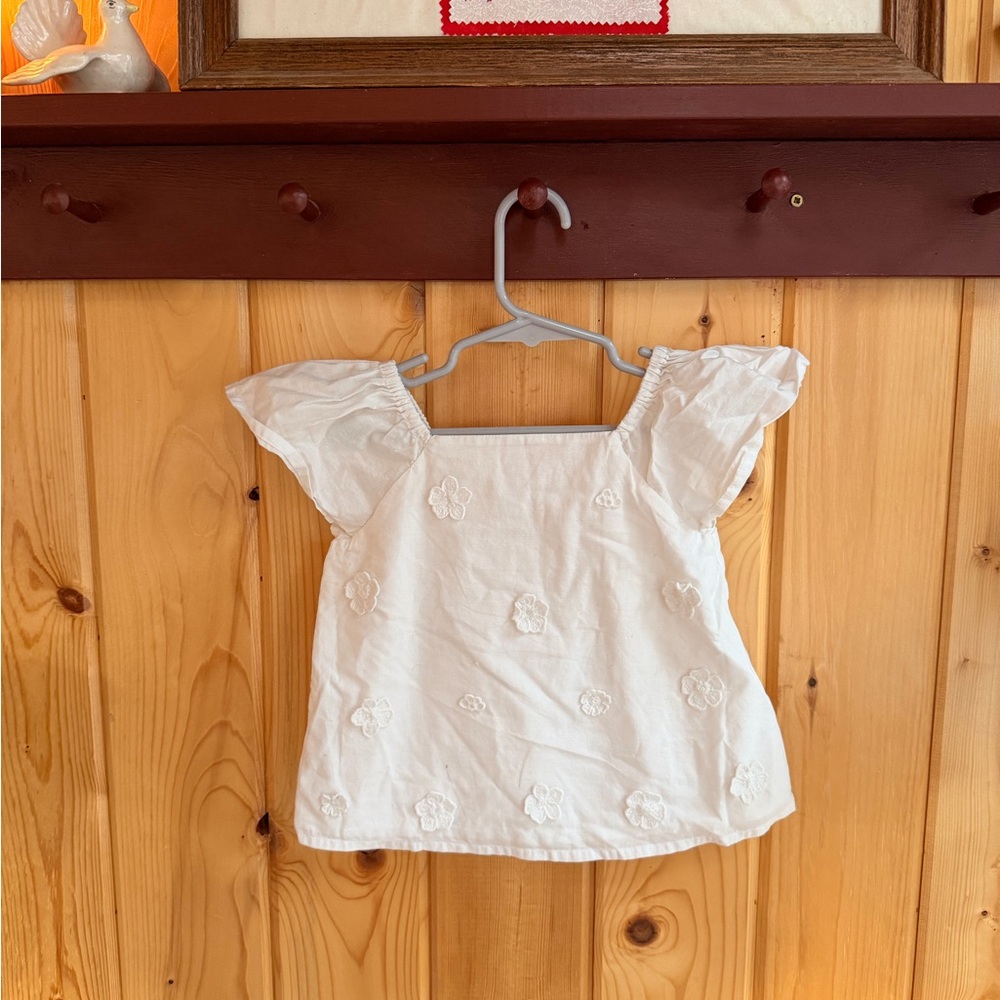 GAP Kids White Floral Embroidered Blouse